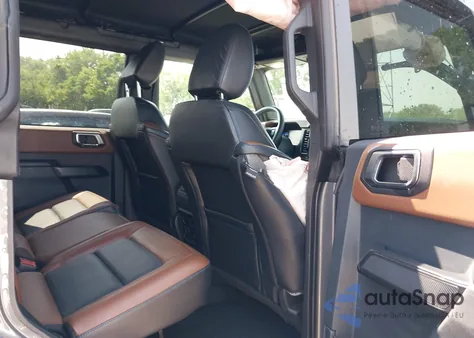 2024 Ford Bronco Outer Banks z USA, uszkodzony, nr VIN 1FMDE8BH5RLA23348